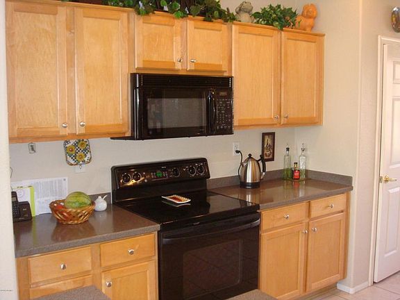 3rd image of 18040 N Timber Ridge Dr