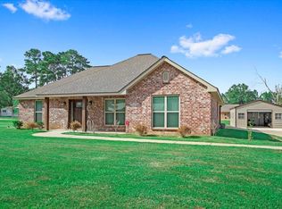 21 Dogwood Dr, Laurel, MS 39443