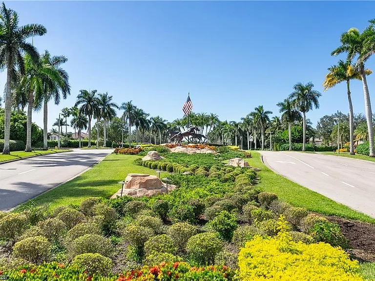 8884 Mustang Island Cir — Photo 36