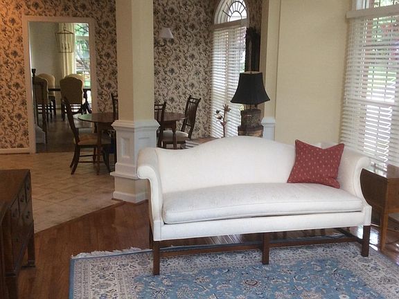 5th image of 3840 Farrcroft Dr