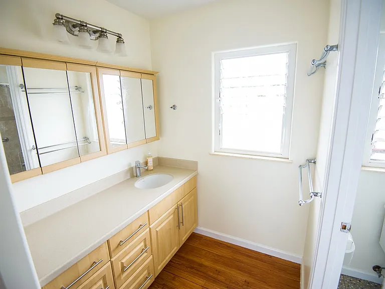 3430 Hardesty St — Photo 9