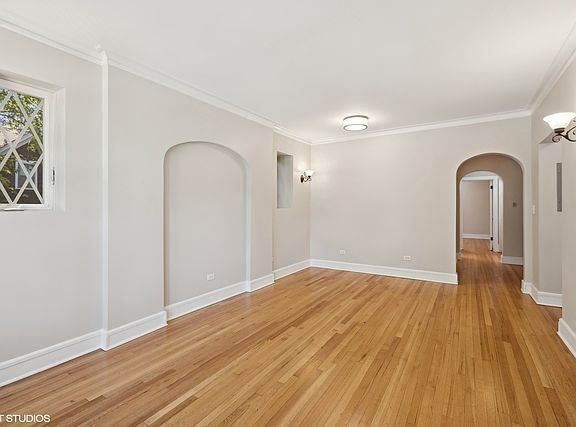 5th image of 70 Pine Ave APT 1A