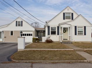 101 Rhode Island St, Cranston, RI 02920