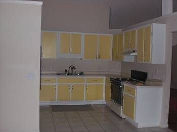 4th image of 3620 SE 56th Ave