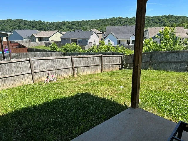 4 bed, 2.5 bath, 1721 sqft, $2,350 — Photo 3