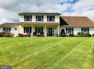 1000 Suedberg Rd, Pine Grove, PA 17963