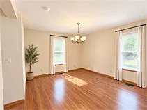 300 Cypress — Photo 3