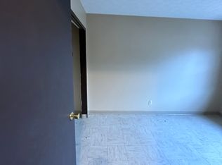 1600 10th St NE #1, Canton, OH 44705