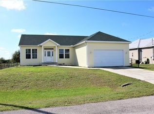 2703 38th St SW, Lehigh Acres, FL 33976