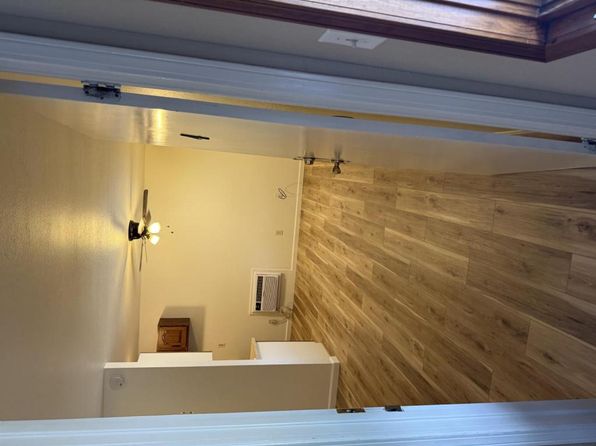 404 W Jackson St #3