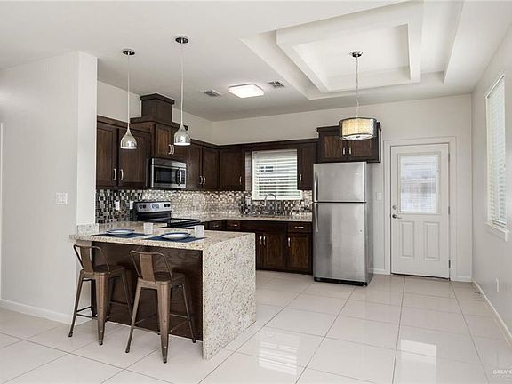 3rd image of 1709 W Garrison Dr APT 3