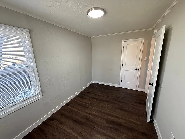 210 Highview Ave — Photo 17