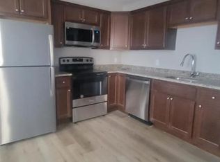 115 5th St, Fall River, MA 02721