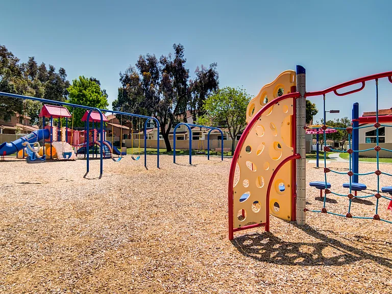 Stuart Mesa - Liberty Military Housing — Photo 36