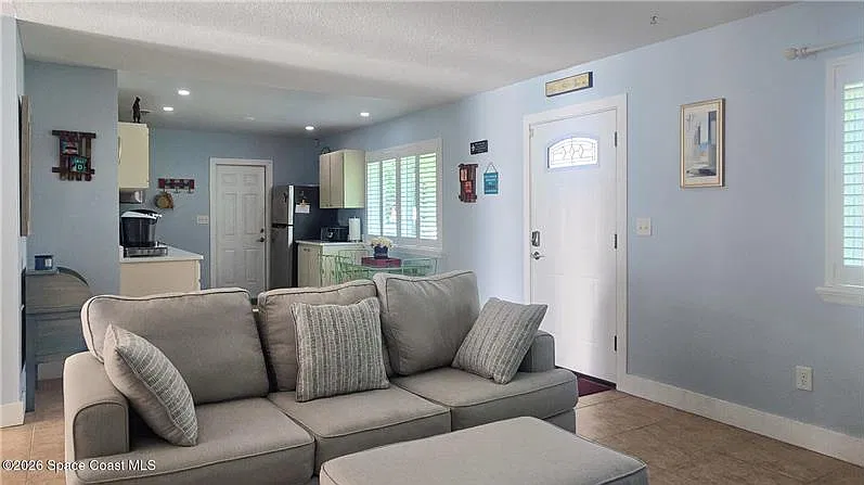 2 bed, 1080 sqft, $2,250 — Photo 4