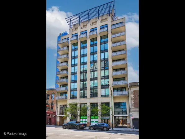 744 N Clark St APT 905, Chicago, IL 60654