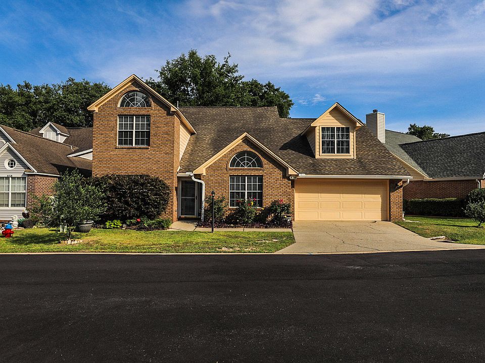 1st image of 836 Fairway Lakes Dr
