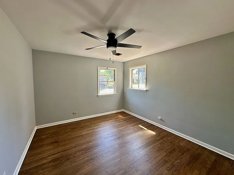 203 Palatine Ave — Photo 8