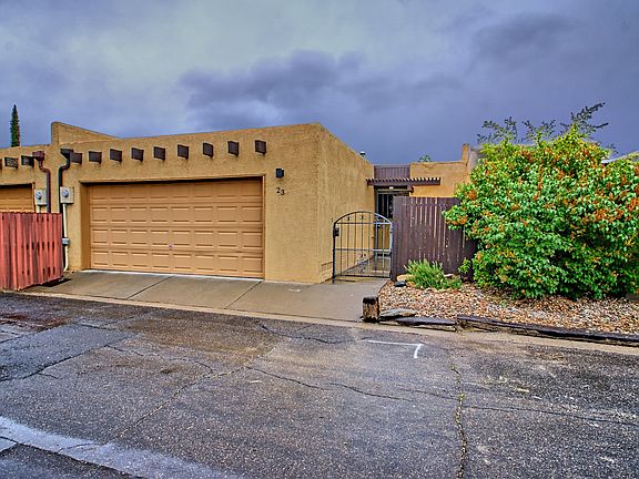 2nd image of 23 Calle Playa Del Sol NE