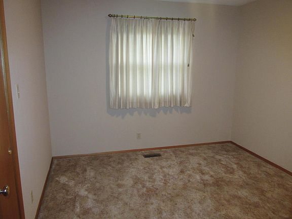 5th image of 6405 Shetland Dr