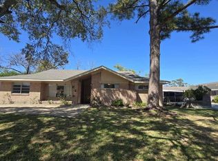 5566 Beechnut St, Houston, TX 77096