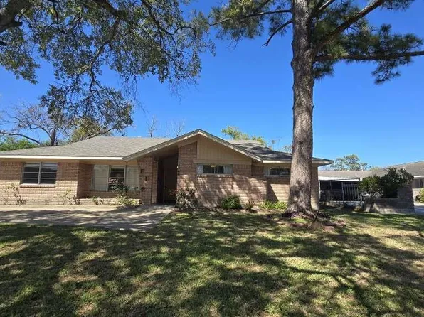 5566 Beechnut St, Houston, TX 77096