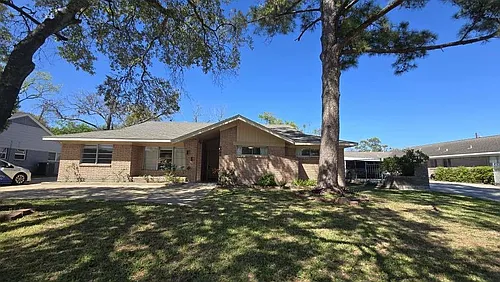 5566 Beechnut St Photo 1