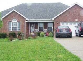 105 Wills Ct, Berea, KY 40403