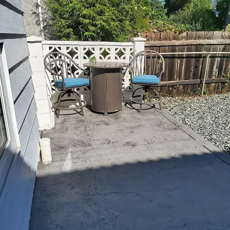 2 bed, 1000 sqft, $2,200 — Photo 3