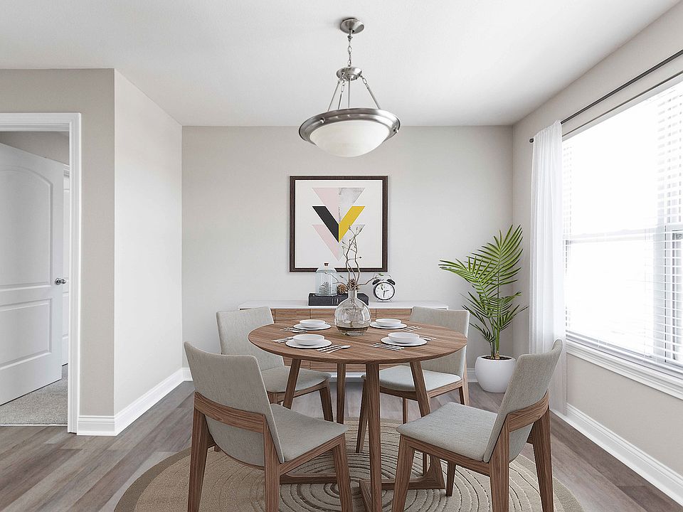 AutumnBreeze_2021_DiningRoom_02_VirtuallyStaged