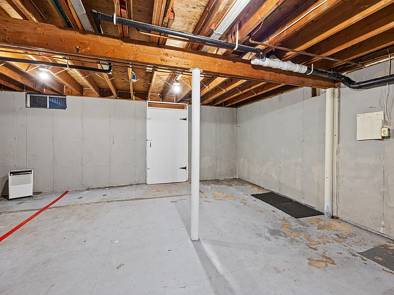 180 Gorman St — Photo 26