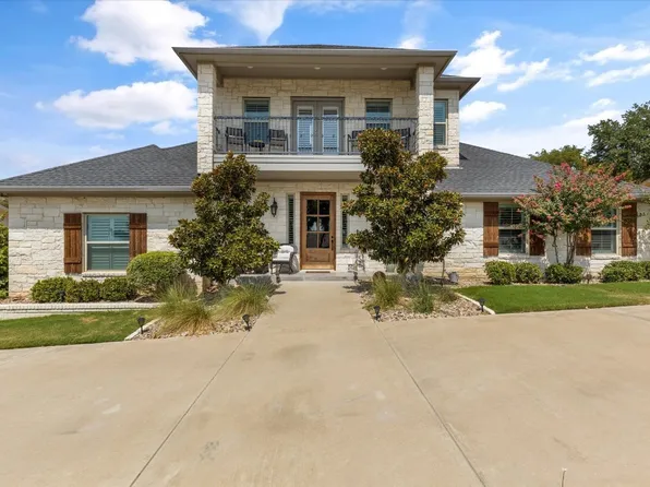 5008 Rio Vista Dr, Granbury, TX 76049