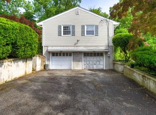 156 Goffle Hill Rd, Hawthorne, NJ 07506