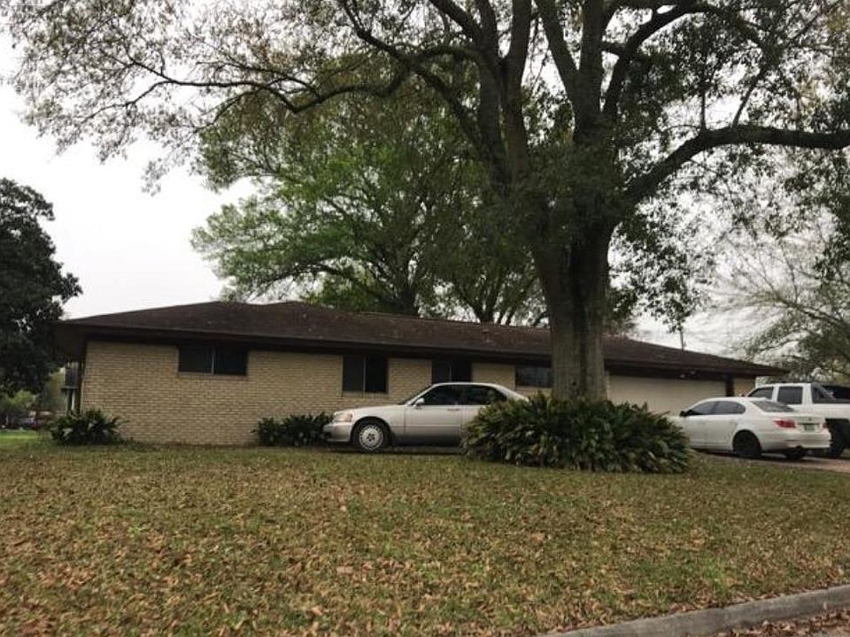 2nd image of 8795 Newfield Ln