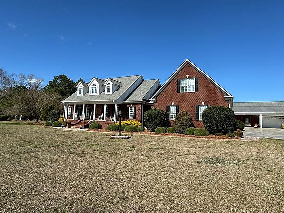 3rd image of 2568 Remington Way