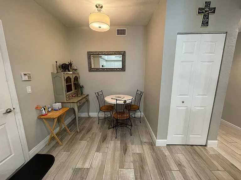 1130 Partridge Cir #102 — Photo 7