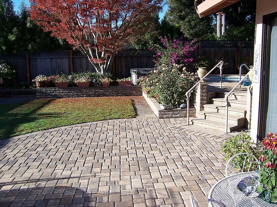 2nd image of 1415 Alameda De Las Pulgas