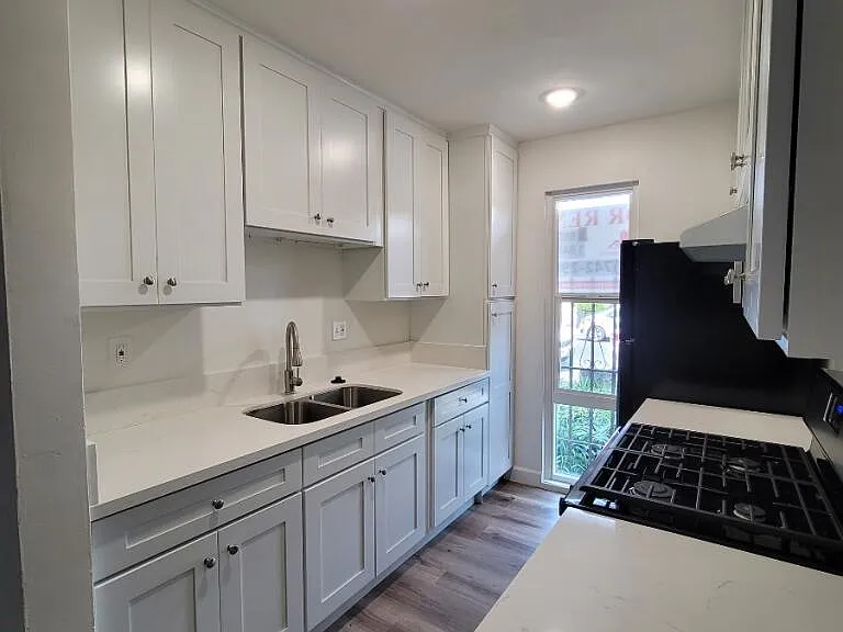 10840 Hortense St #2 — Photo 9