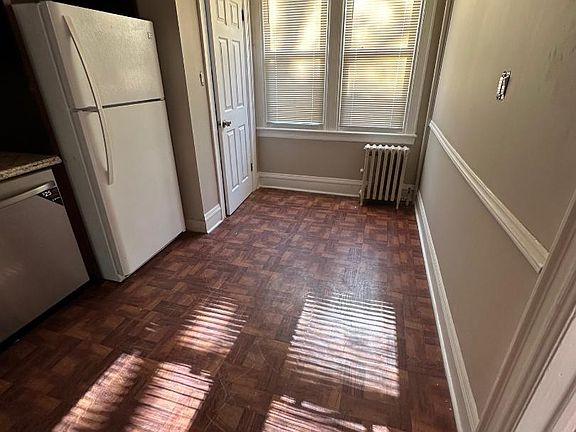5th image of 184 Terrace Ave Floor 1
