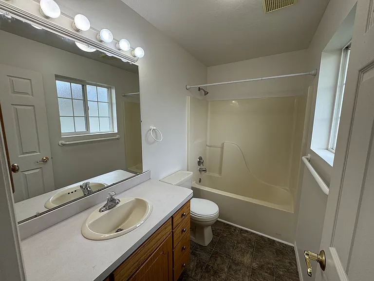 3486 Obryant St — Photo 8