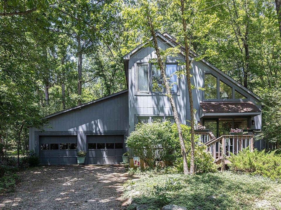 1st image of 151 Kaylor Cir
