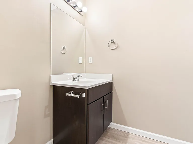Greenbrier Apartments — Photo 84