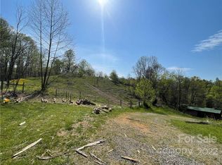 5494 White Oak Rd, Waynesville, NC 28785