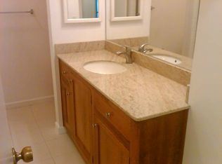 5454 Roundtree Pl APT F, Concord, CA 94521