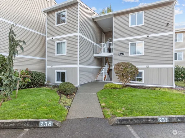 12429 NE 130th Court #G106, Kirkland, WA 98034