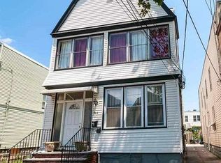 364 Armstrong Ave, Jersey City, NJ 07305