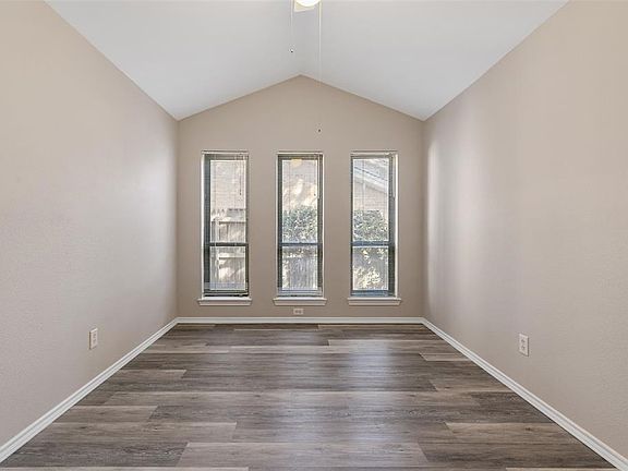 5th image of 3727 Hulen Park Dr