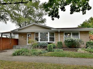 774 S Fairfield Ave, Elmhurst, IL 60126