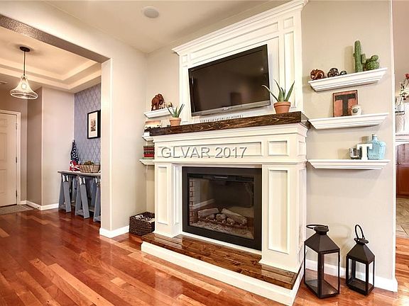 4th image of 10588 Danielson Ave