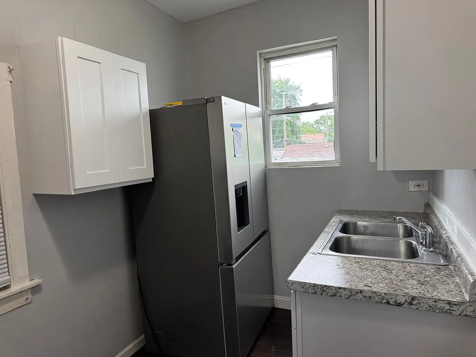 2711 S Hamlin Ave — Photo 1